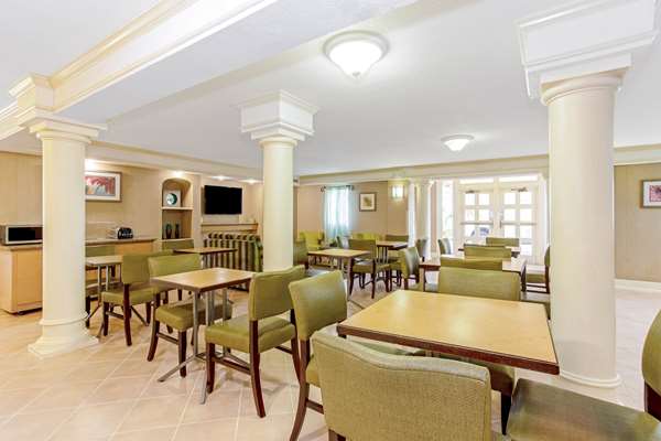  - La Quinta Inn Airport West Orlando