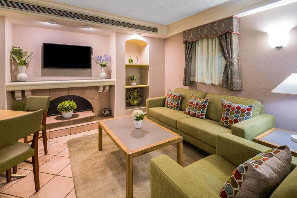 Days Inn by Wyndham San Diego Vista