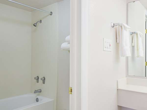  - La Quinta Inn Northglenn Westminster - I-25, Exit 223