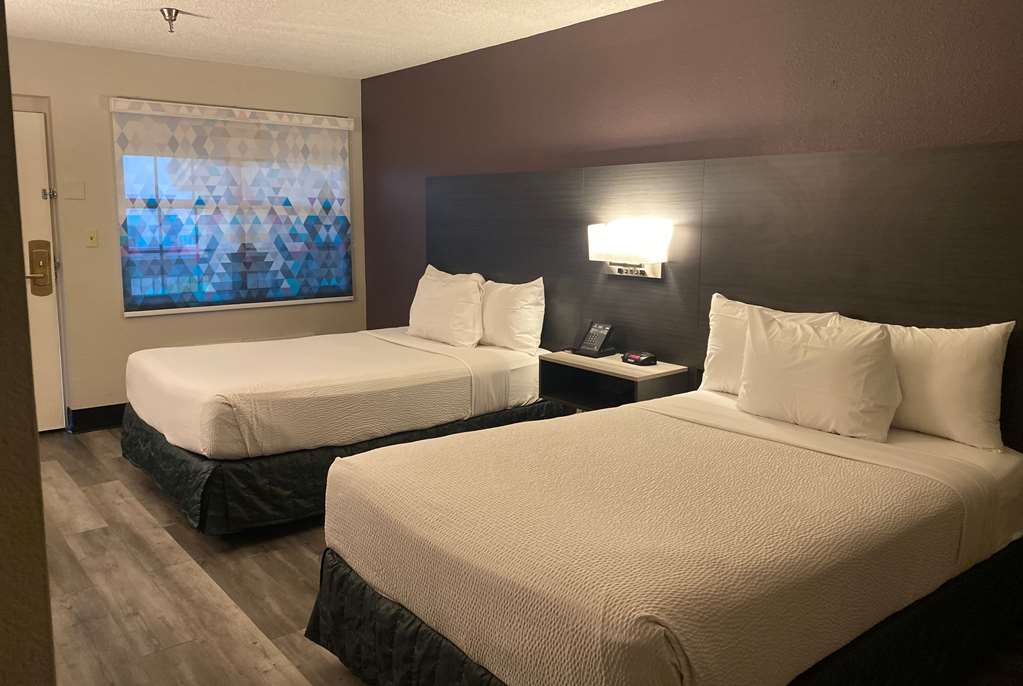LA QUINTA INN BAKERSFIELD SOUTH-guestroom-Guest Room,On-Site.jpg