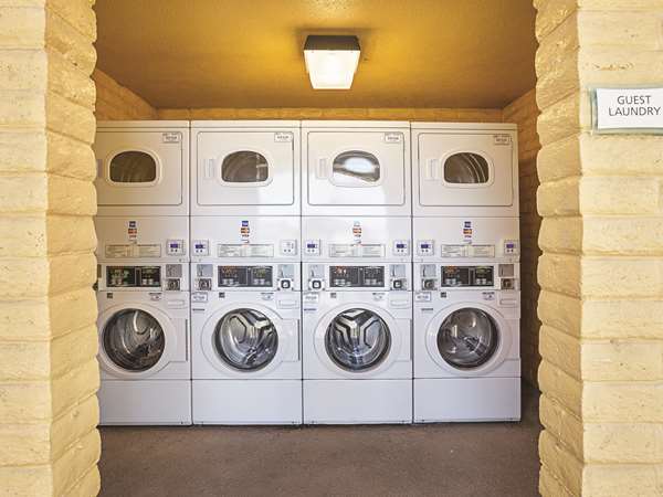  - La Quinta Inn Chula Vista - I-805, Exits 7 & 7C