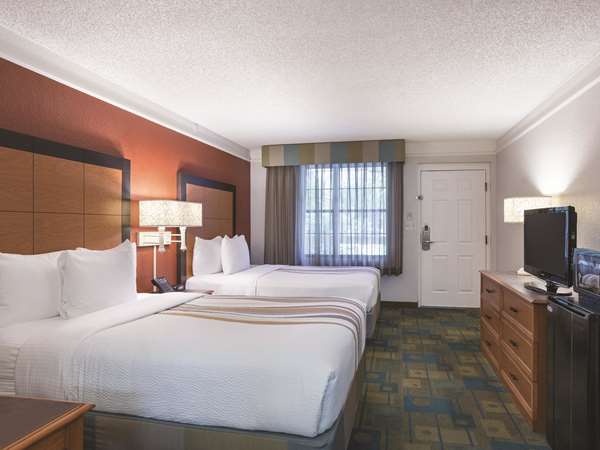  - La Quinta Inn Chula Vista - I-805, Exits 7 & 7C