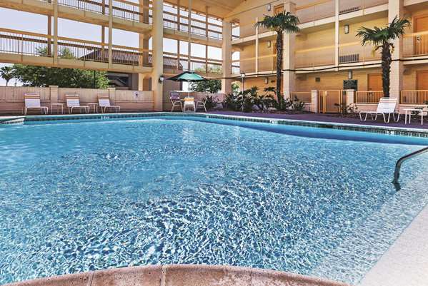 Pool - Travelodge Cy Fair Houston