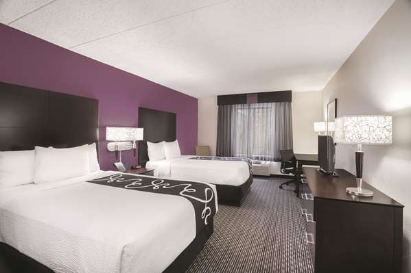  - La Quinta Inn Fresno