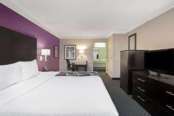  - La Quinta Inn Fresno