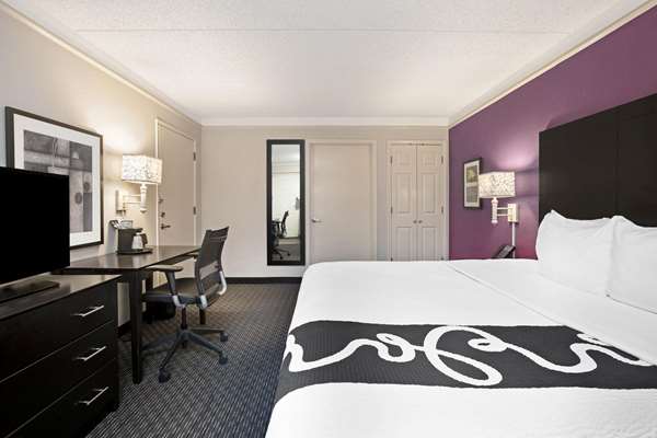  - La Quinta Inn Fresno