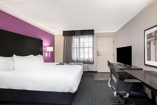  - La Quinta Inn Fresno