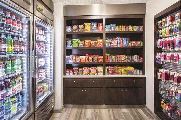  - La Quinta Inn Mall Westminster