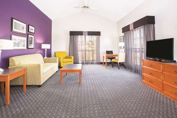 Suite - La Quinta Inn Mall Westminster