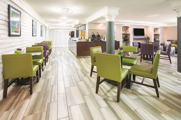  - La Quinta Inn Mall Westminster