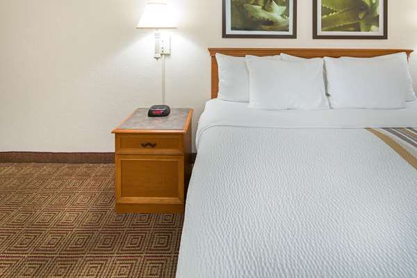  - La Quinta Inn Scripps Poway San Diego - I-15, Exit 18