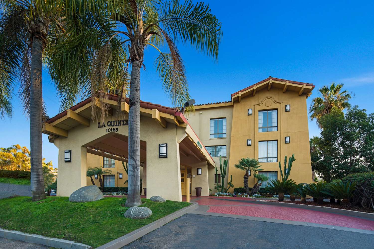 La Quinta Inn Scripps Poway San Diego, CA See Discounts