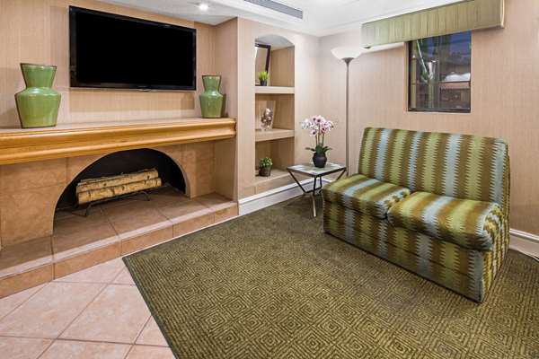  - La Quinta Inn Scripps Poway San Diego - I-15, Exit 18