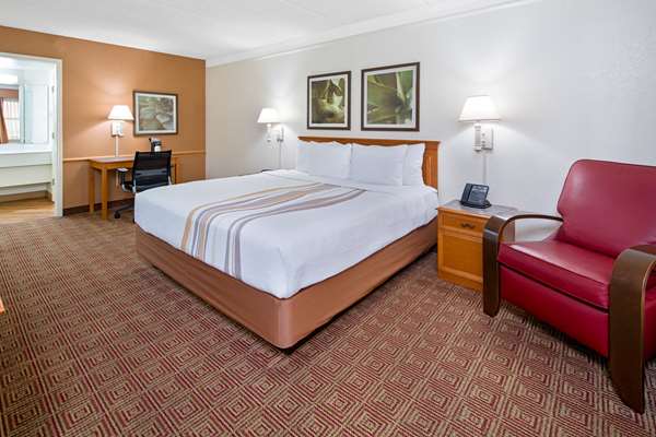 Suite - La Quinta Inn Scripps Poway San Diego - I-15, Exit 18