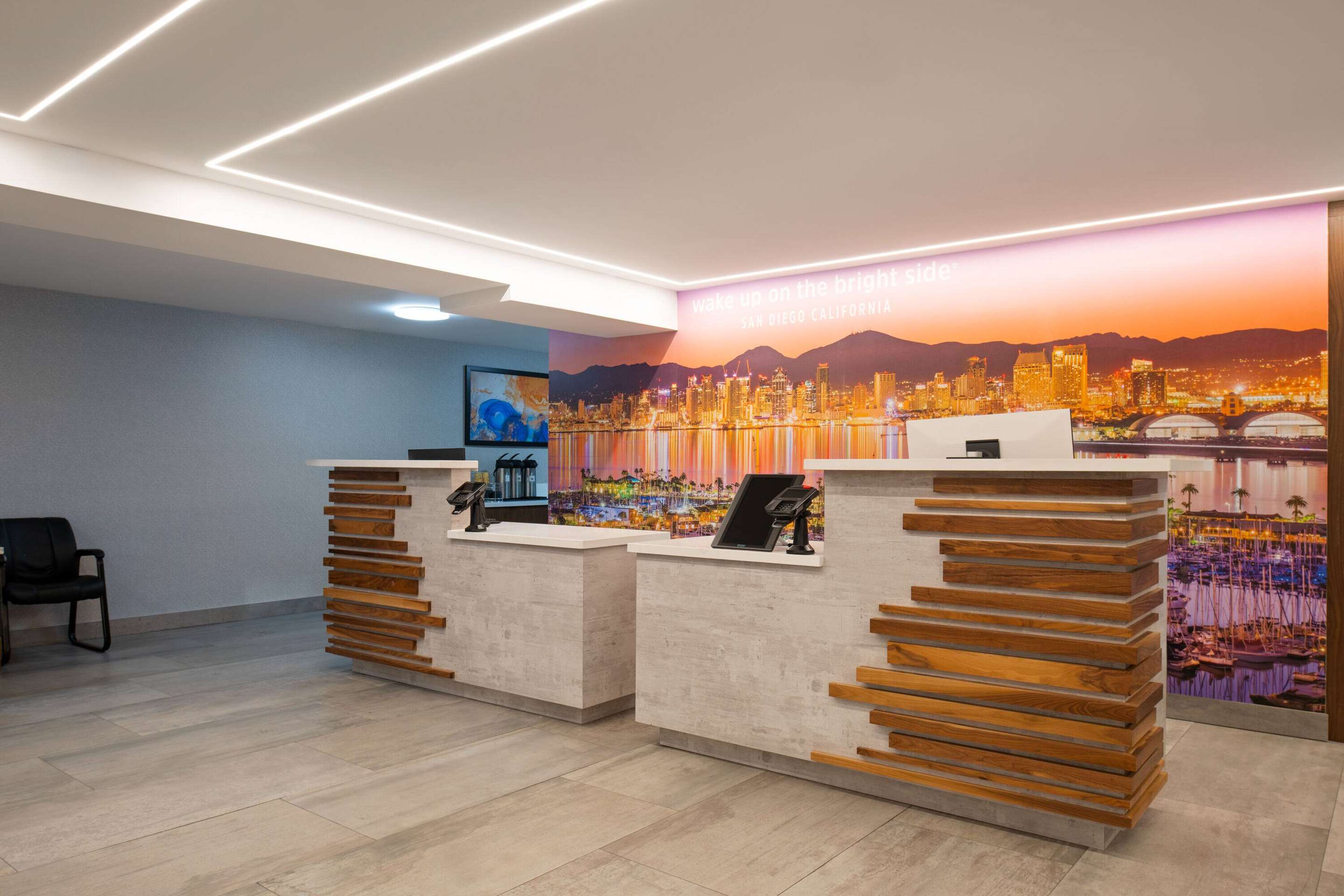 Reception | La Quinta Inn by Wyndham San Diego - Miramar