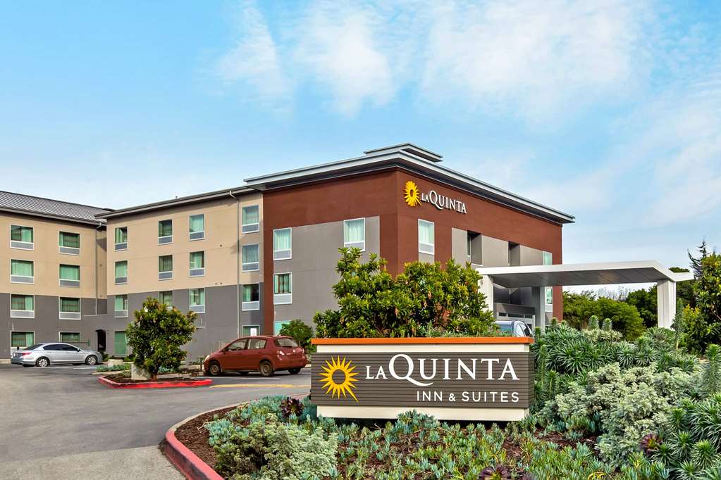 La Quinta Inn & Suites by Wyndham