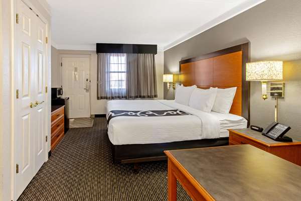  - La Quinta Inn Santa Fe