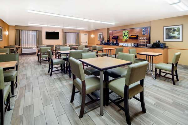  - La Quinta Inn & Suites Spectrum Irvine - I-5, Exit 96