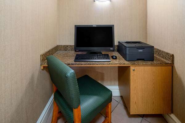 Conference Area - La Quinta Inn & Suites Spectrum Irvine - I-5, Exit 96