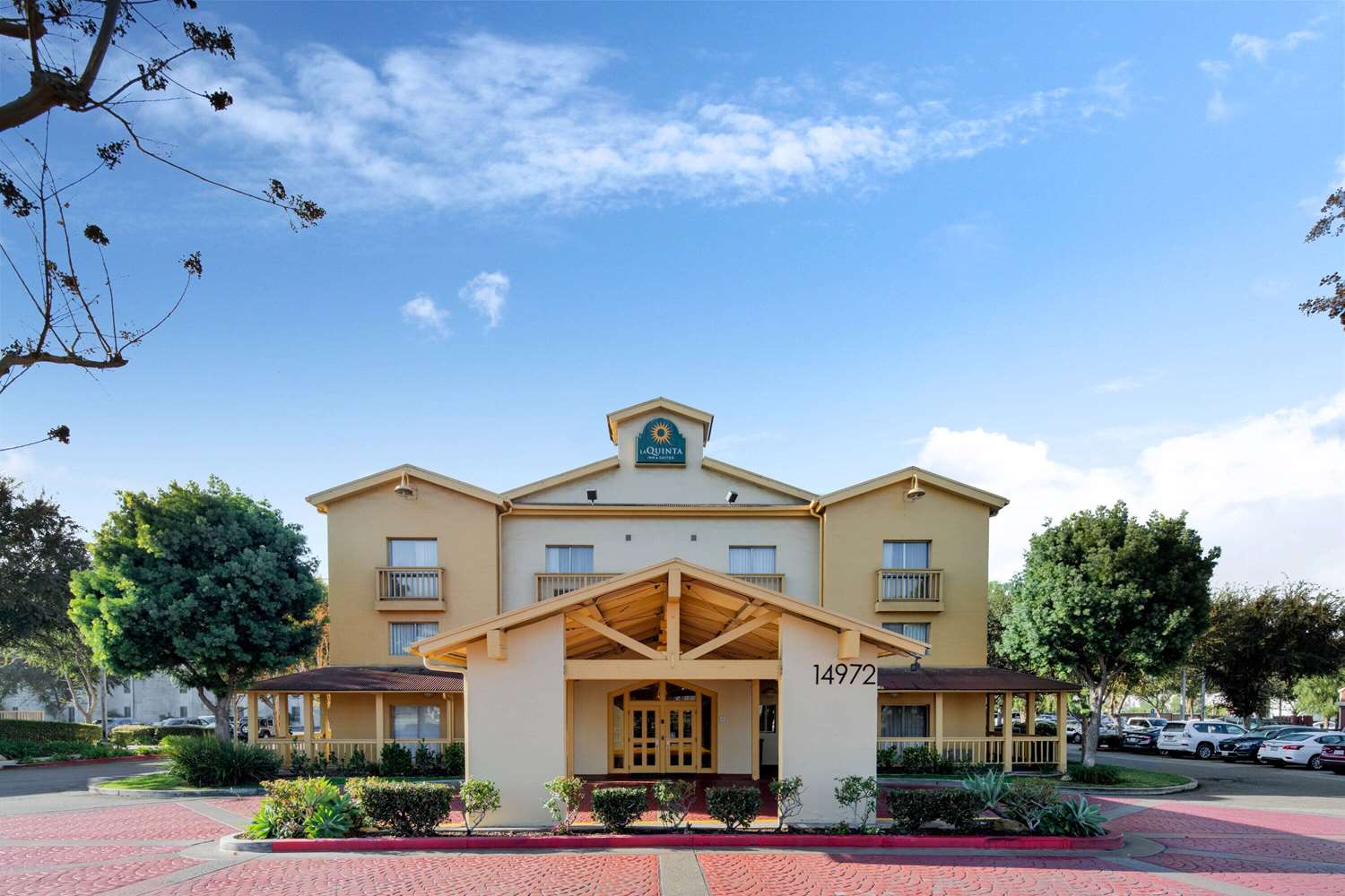 La Quinta Inn & Suites Spectrum Irvine I5, Exit 96, CA See Discounts