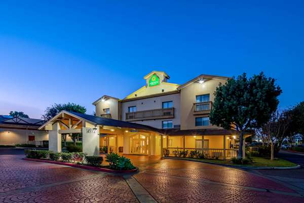 Exterior view - La Quinta Inn & Suites Spectrum Irvine - I-5, Exit 96