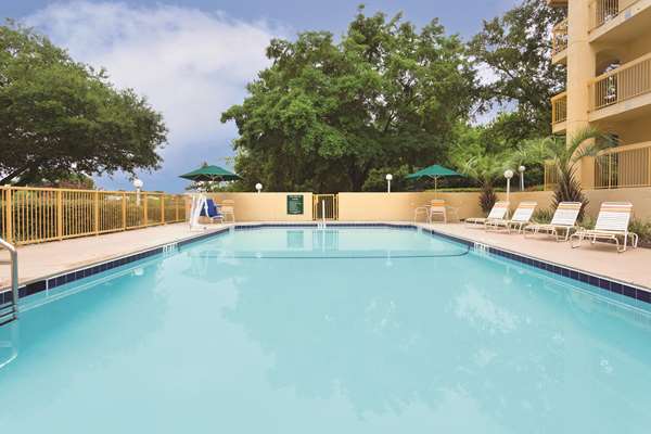 Pool - Days Inn Gainesville - I-75, Exit 387