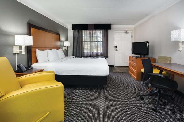  - Days Inn Gainesville - I-75, Exit 387