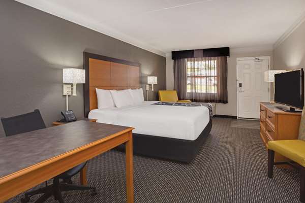  - Days Inn Gainesville - I-75, Exit 387