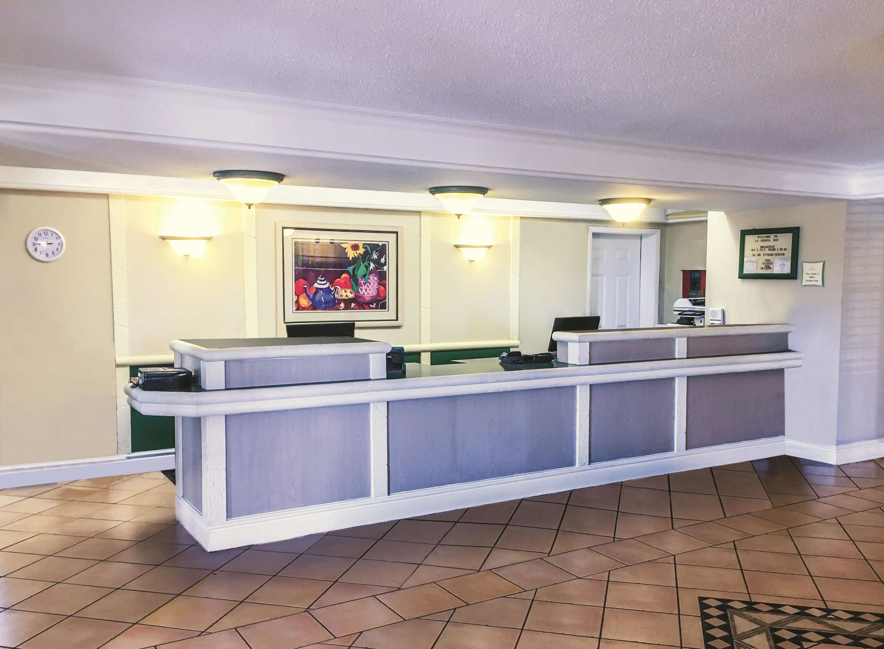 Lobby | La Quinta Inn by Wyndham Moline Airport