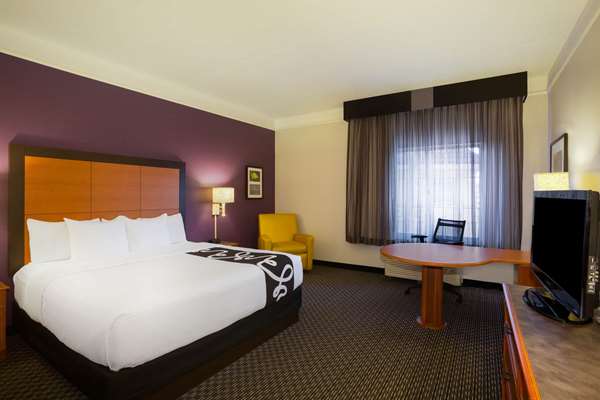  - La Quinta Inn & Suites Westport Maryland Heights