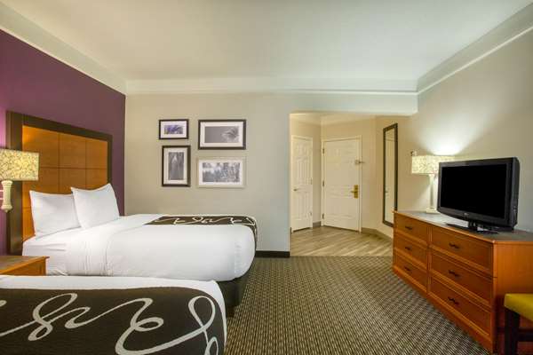  - La Quinta Inn & Suites Westport Maryland Heights