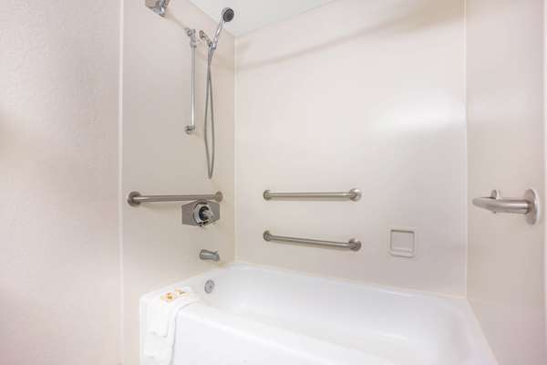  - La Quinta Inn SeaTac