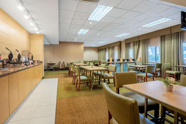 Amenities - La Quinta Inn SeaTac