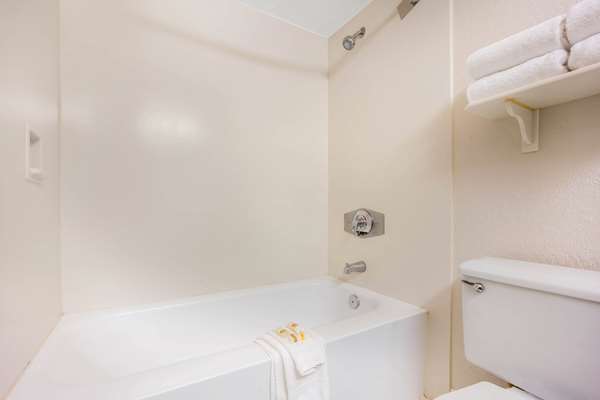  - La Quinta Inn SeaTac