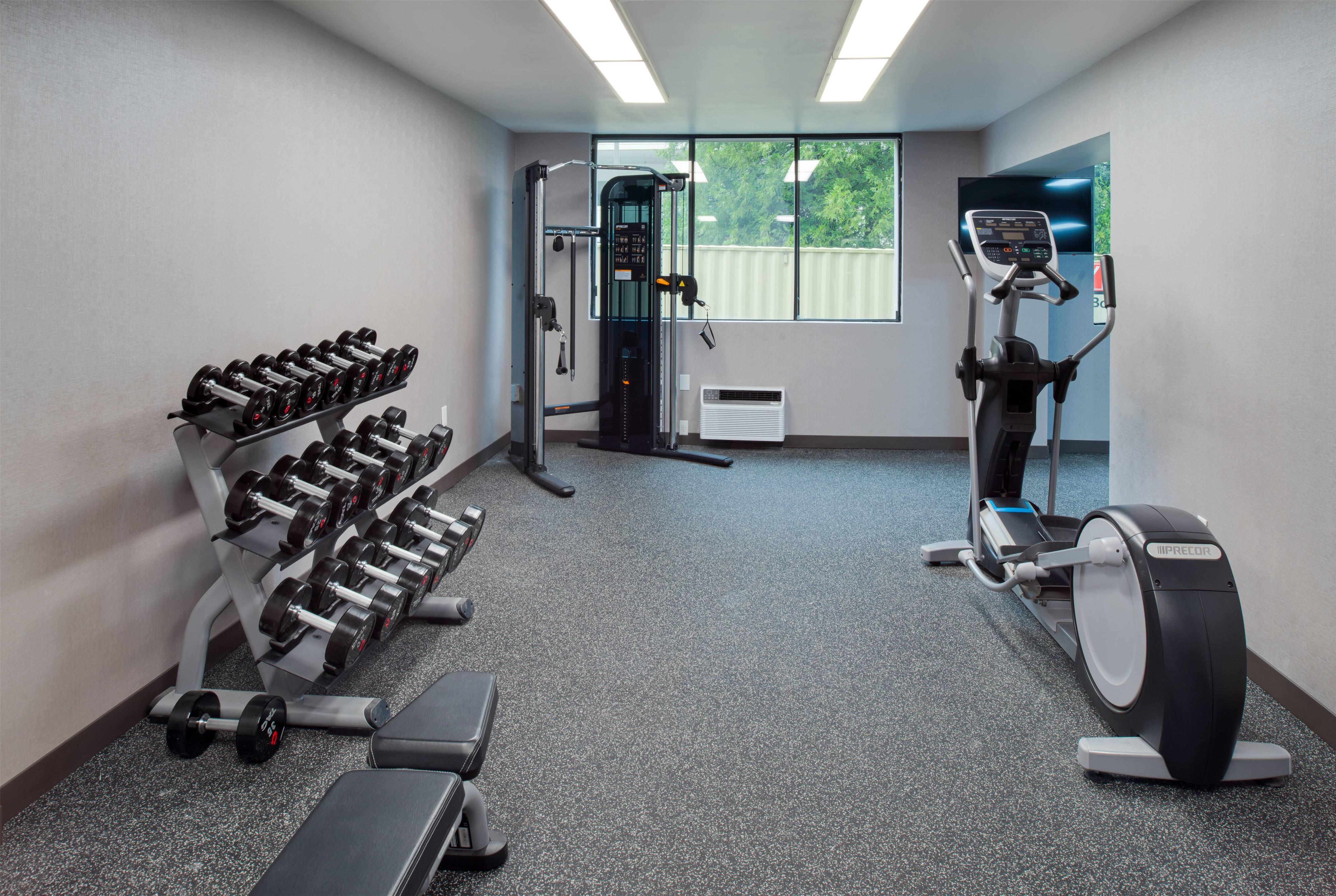 Health club fitness center gym | La Quinta by Wyndham Seattle Sea-Tac Airport