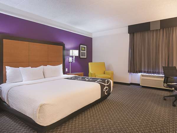  - La Quinta Inn Kirkland