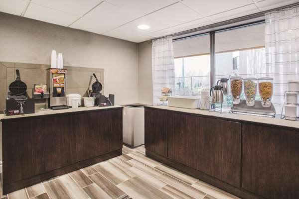  - La Quinta Inn Kirkland