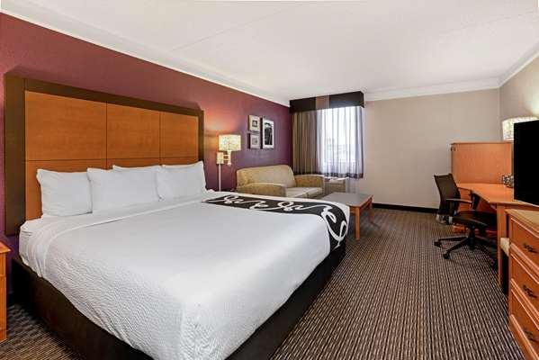 Suite - La Quinta Inn & Suites Tacoma - I-5, Exit 135