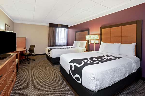  - La Quinta Inn & Suites Tacoma - I-5, Exit 135