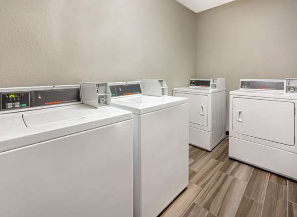 Amenities - La Quinta Inn & Suites Tacoma - I-5, Exit 135