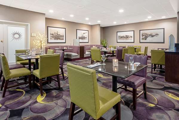 Restaurant - La Quinta Inn & Suites Tacoma - I-5, Exit 135