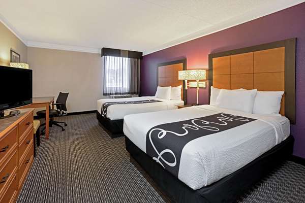  - La Quinta Inn & Suites Tacoma - I-5, Exit 135
