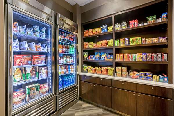  - La Quinta Inn & Suites Tacoma - I-5, Exit 135