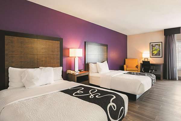 Suite - Wingate by Wyndham Hotel East Beach Galveston