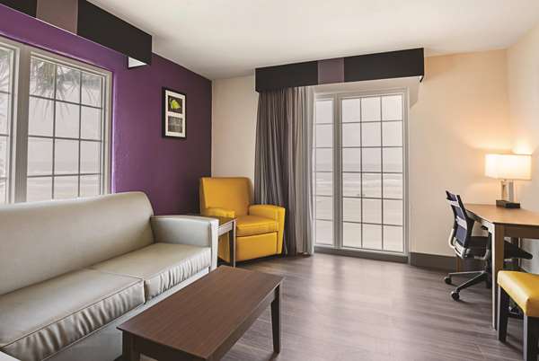  - Wingate by Wyndham Hotel East Beach Galveston