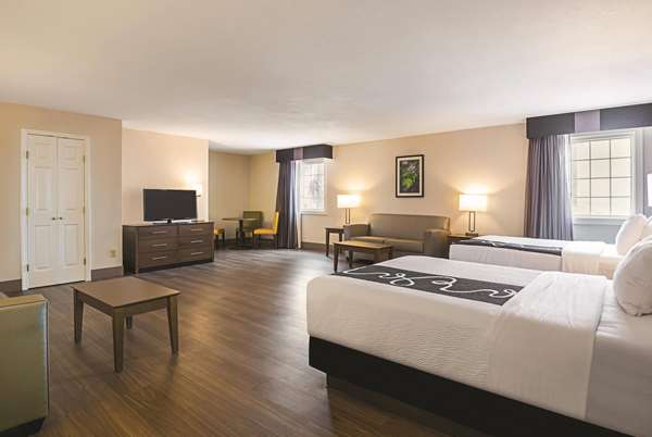  - Wingate by Wyndham Hotel East Beach Galveston