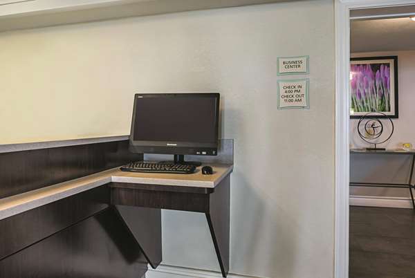 Conference Area - Wingate by Wyndham Hotel East Beach Galveston