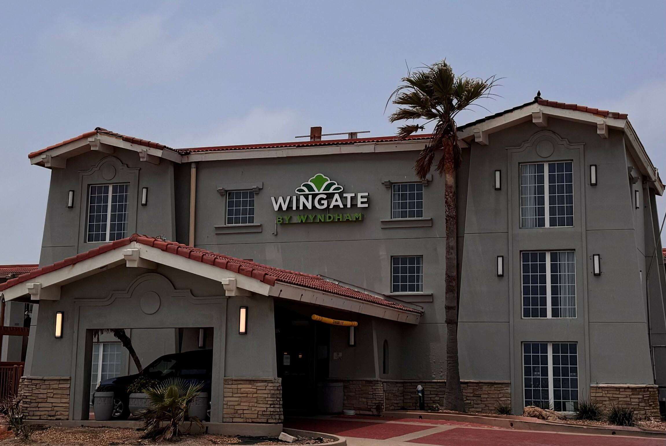Exterior | Wingate by Wyndham Galveston East Beach