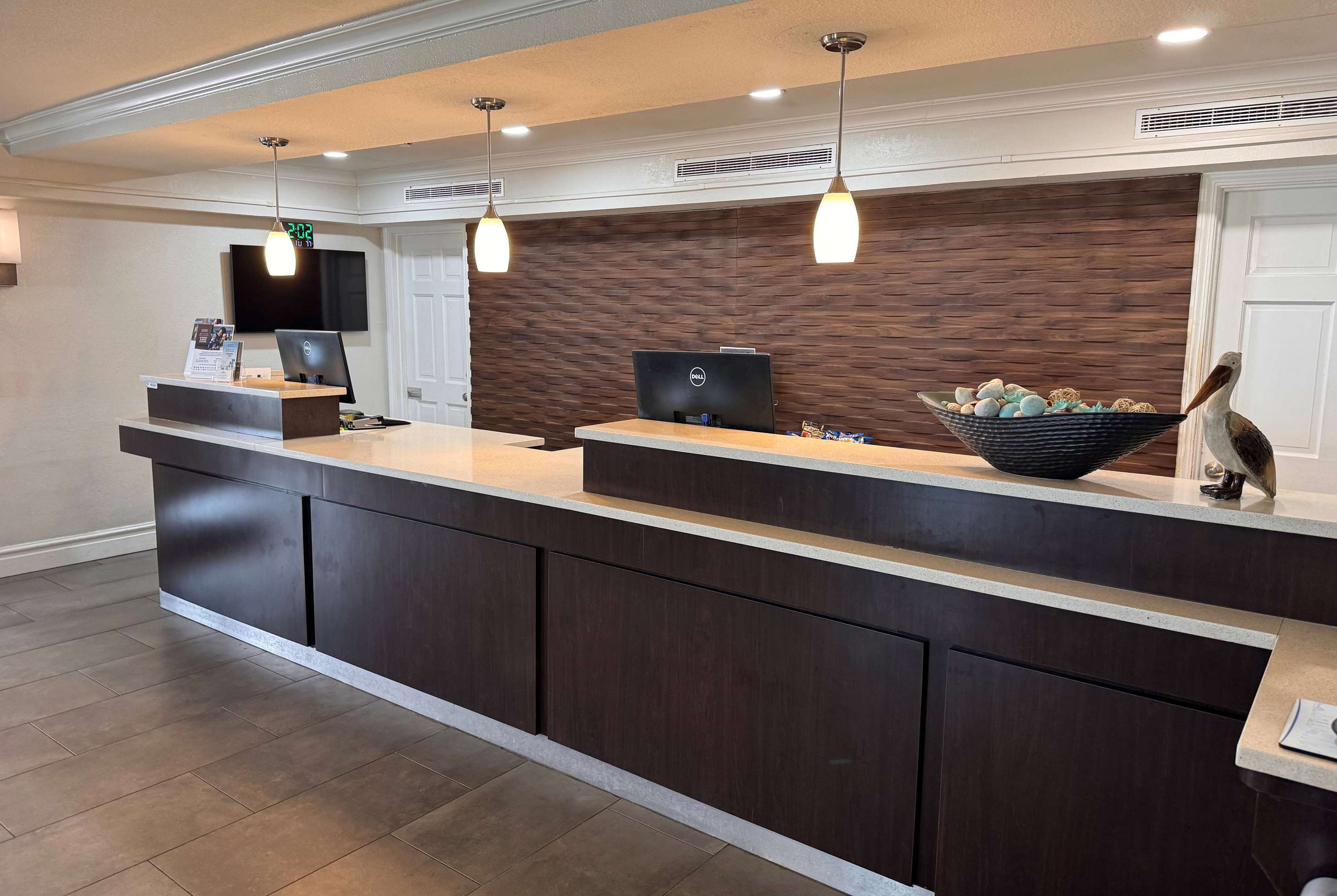 Lobby | Wingate by Wyndham Galveston East Beach