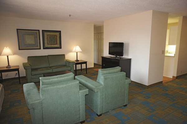 Suite - La Quinta Inn PIE Airport Clearwater